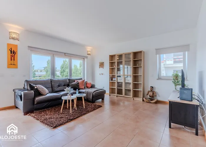 Sunlight Villa • Centro Lourinha • Vista Parque * ロウリニャン