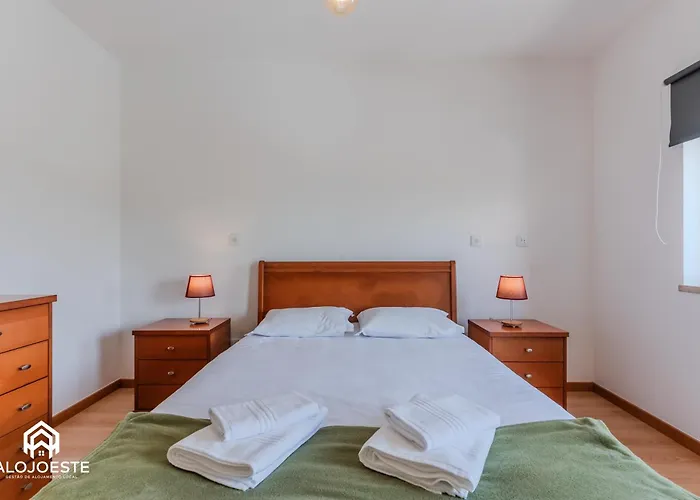 Sunlight Villa • Centro Lourinha • Vista Parque ロウリニャン