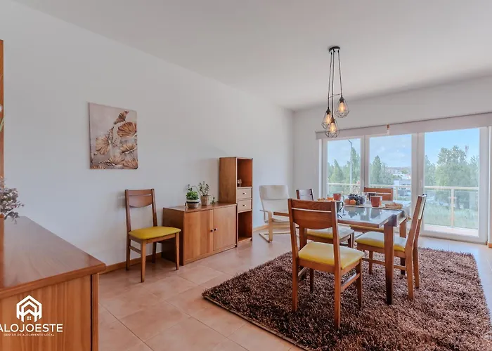 Sunlight Villa • Centro Lourinha • Vista Parque * ロウリニャン