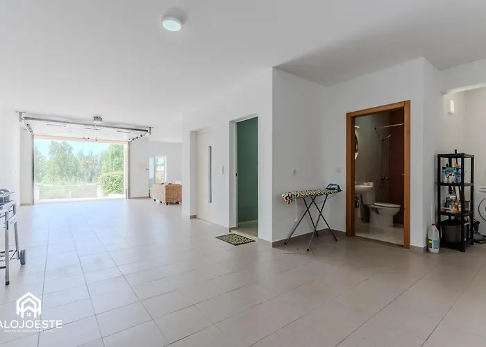 Sunlight Villa • Centro Lourinha • Vista Parque ロウリニャン