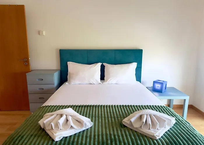 Sunlight Villa • Centro Lourinha • Vista Parque Casa vacanze Lourinhã